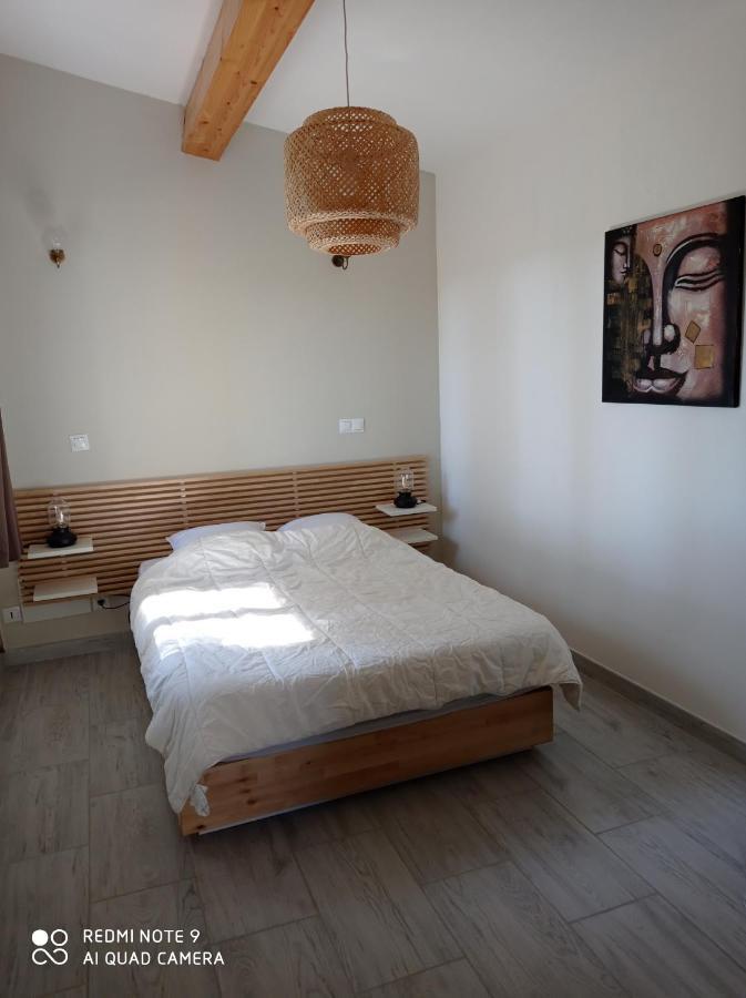 Agreable Appartement Au Calme Villeneuve  Exterior photo
